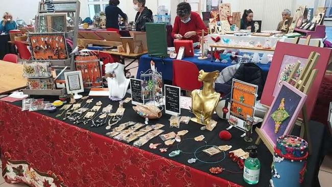 Marché de Noël à Courtois dans l'Yonne