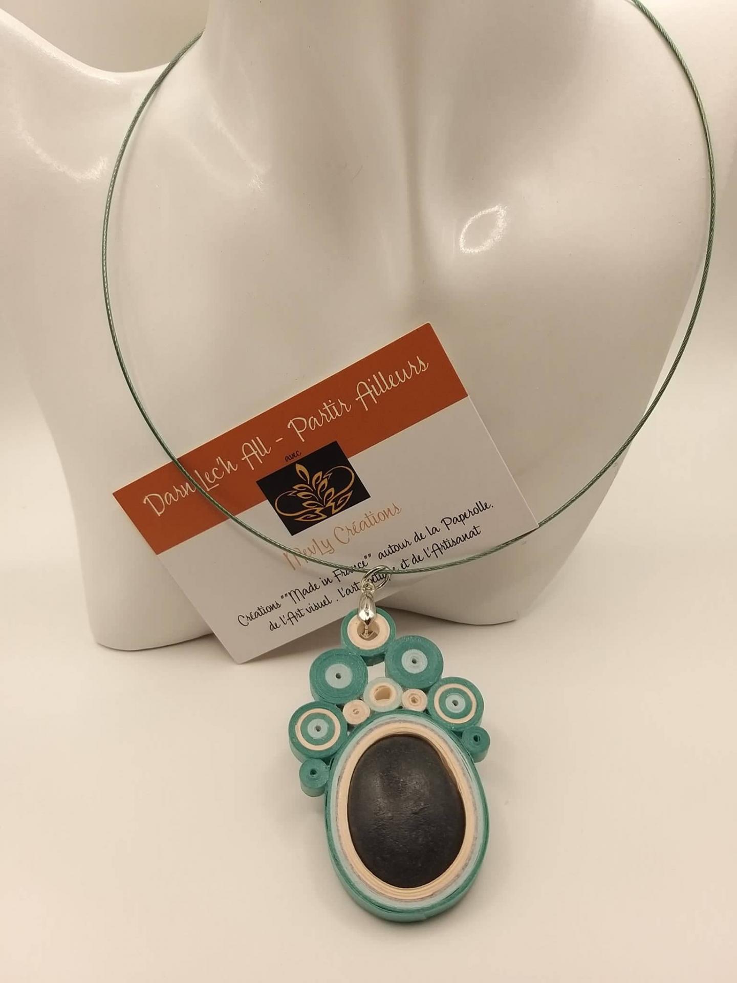 Collection mineral pendentif galet noir ref cm1 1