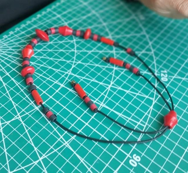 Prototype du collier 3 en 1 avec cordon de 90 cm