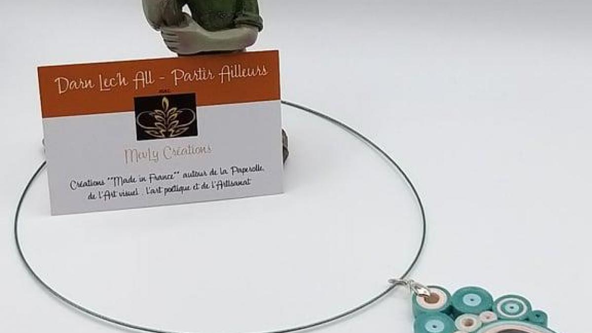 Pendentif - Galet Noir avec Paperolle