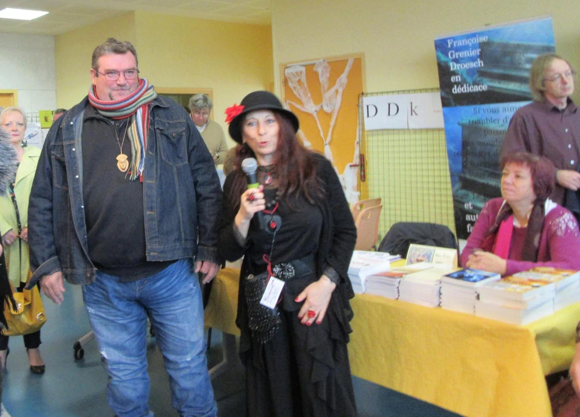 Salon du livres sens mil pages lmsv unive rs mevly creations